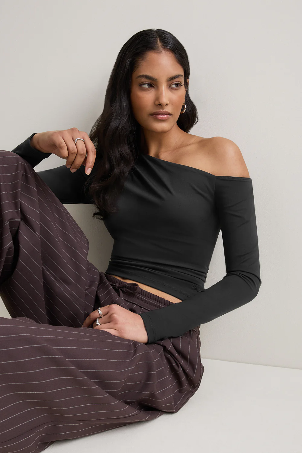 365 Asymmetric Ruched Long Sleeve Top - Black - Image 5