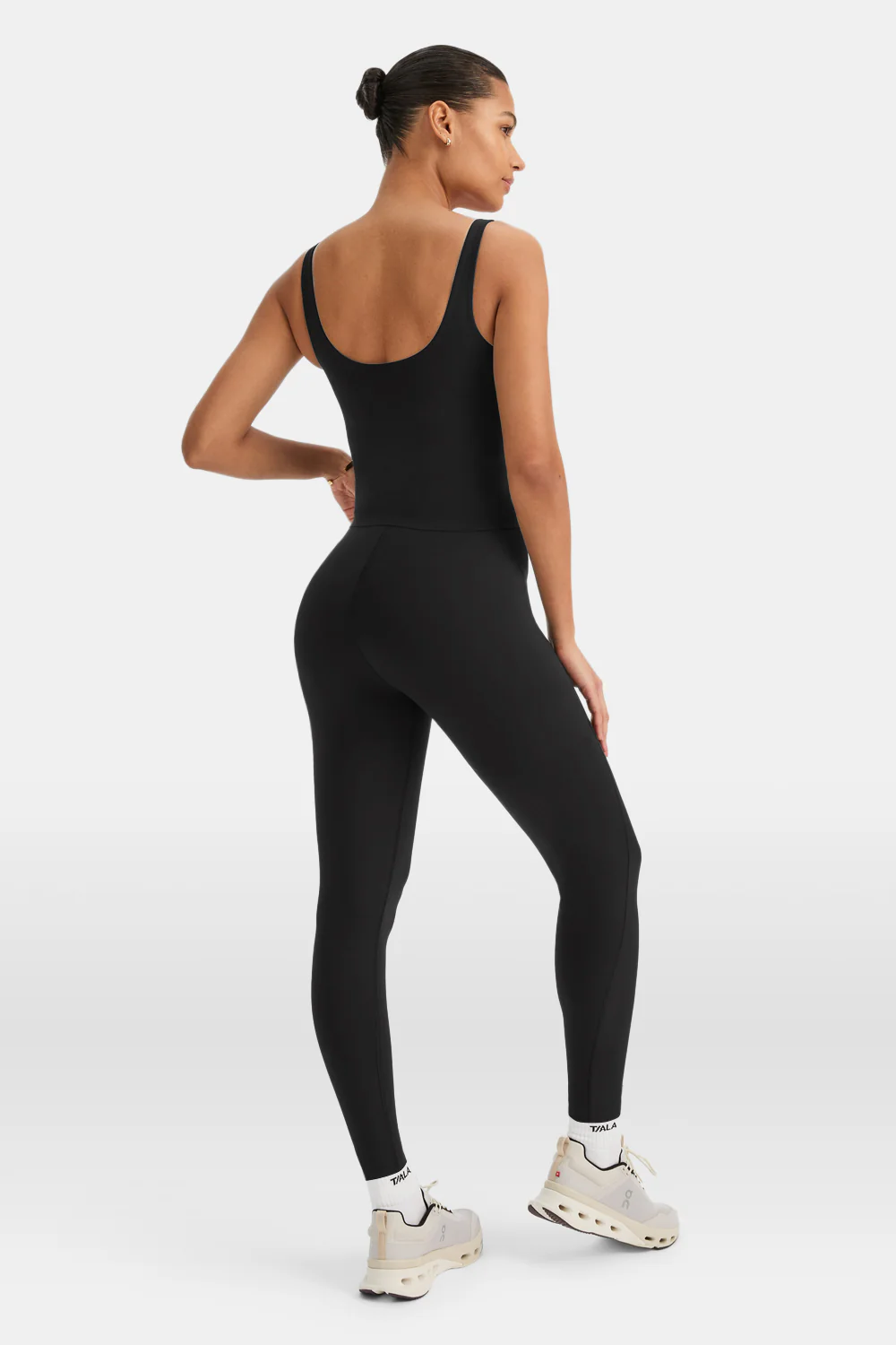 AirForm Built-In Lift Legging - Black - Image 4