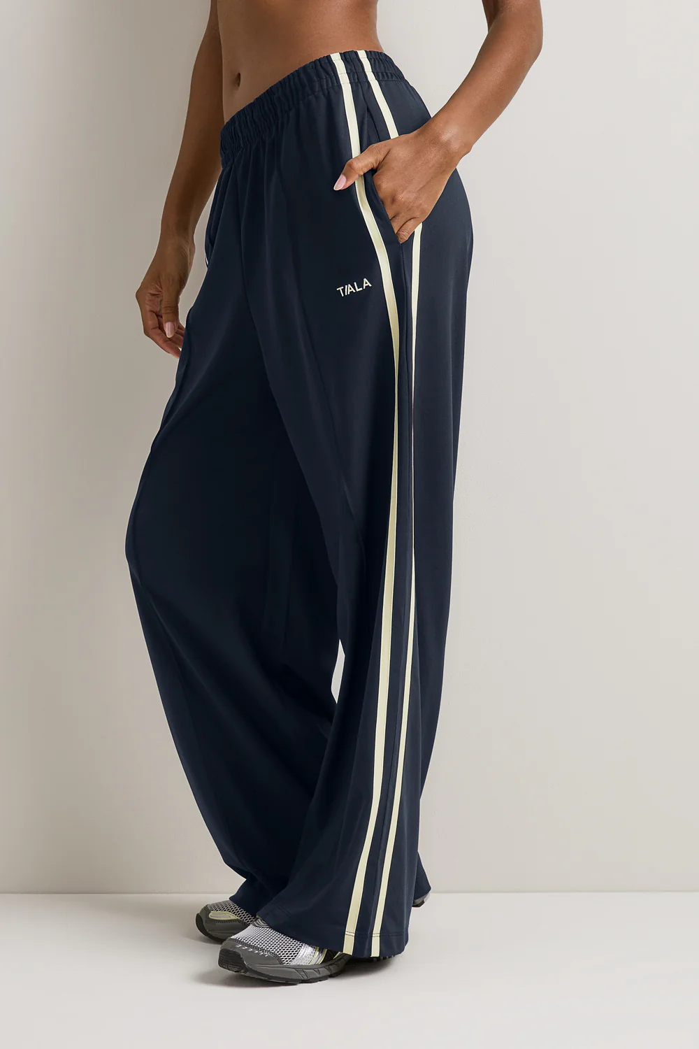 Contrast Stripe Jogger - Midnight Navy