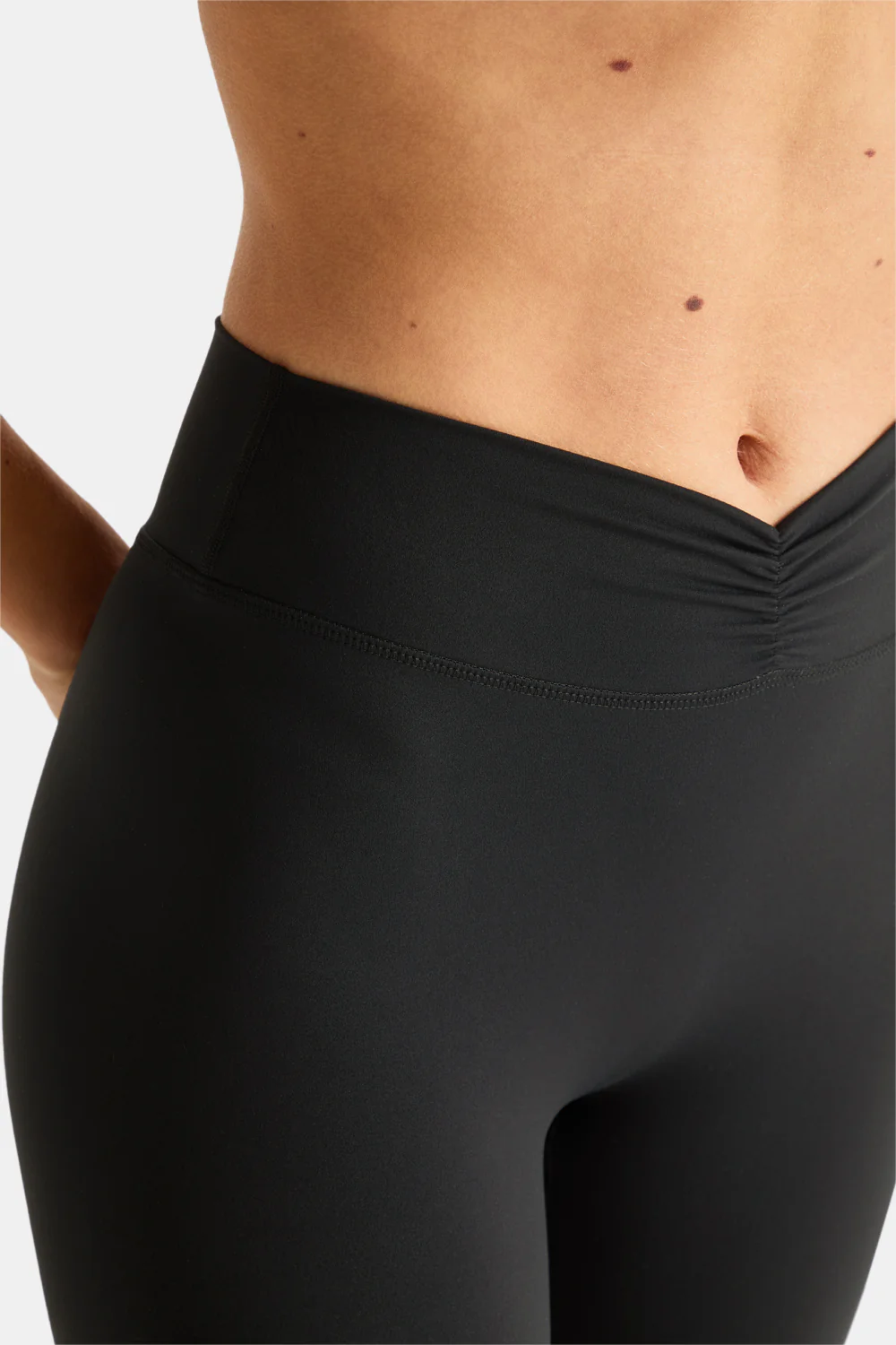 DayFlex Ruched Waist No Front Seam Legging - Shadow Black - Image 3