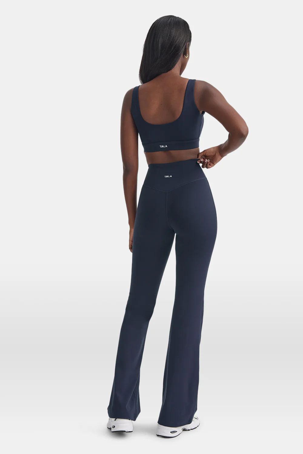 DayFlex Square Neck Sports Bra - Midnight Navy - Image 4