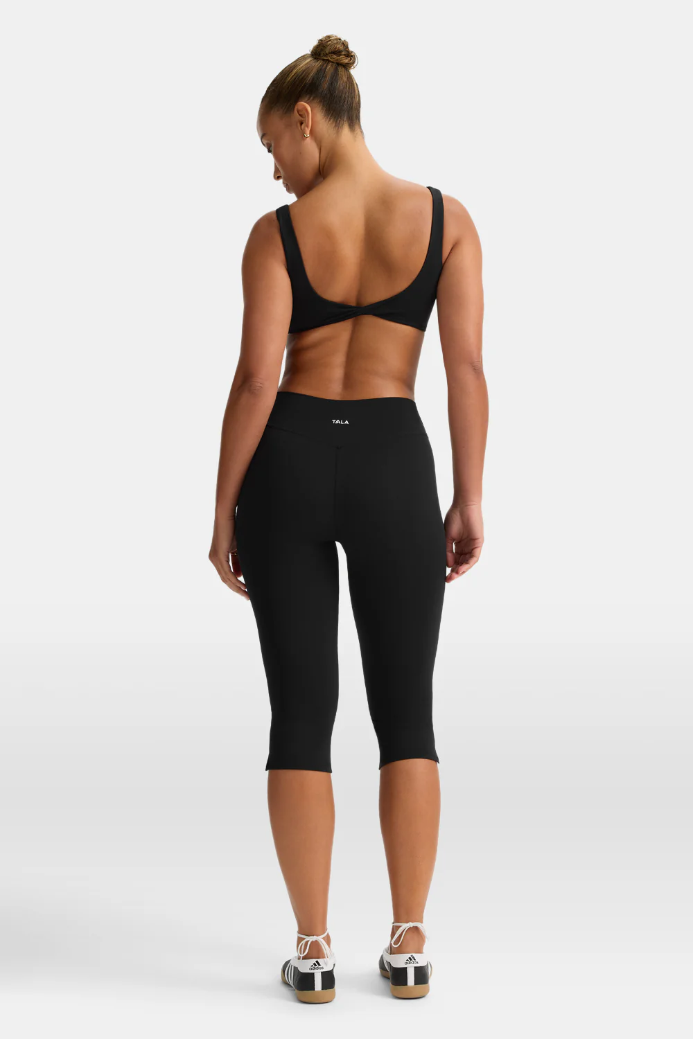 DayFlex Wrap Capri No Front Seam Legging - Shadow Black - Image 10