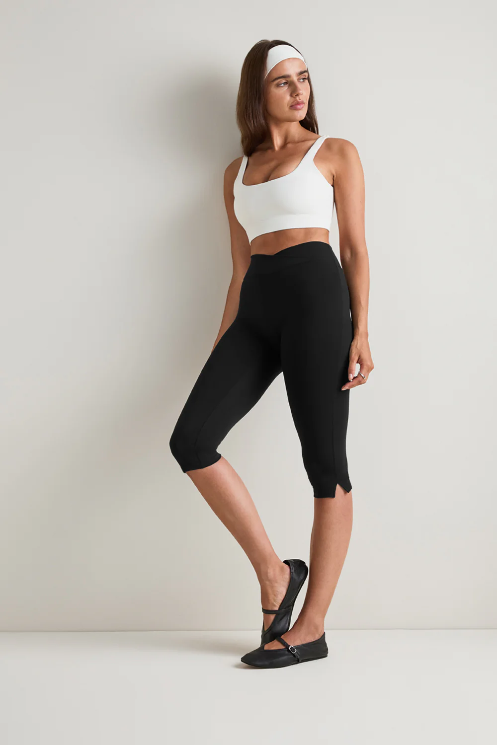 DayFlex Wrap Capri No Front Seam Legging - Shadow Black - Image 4