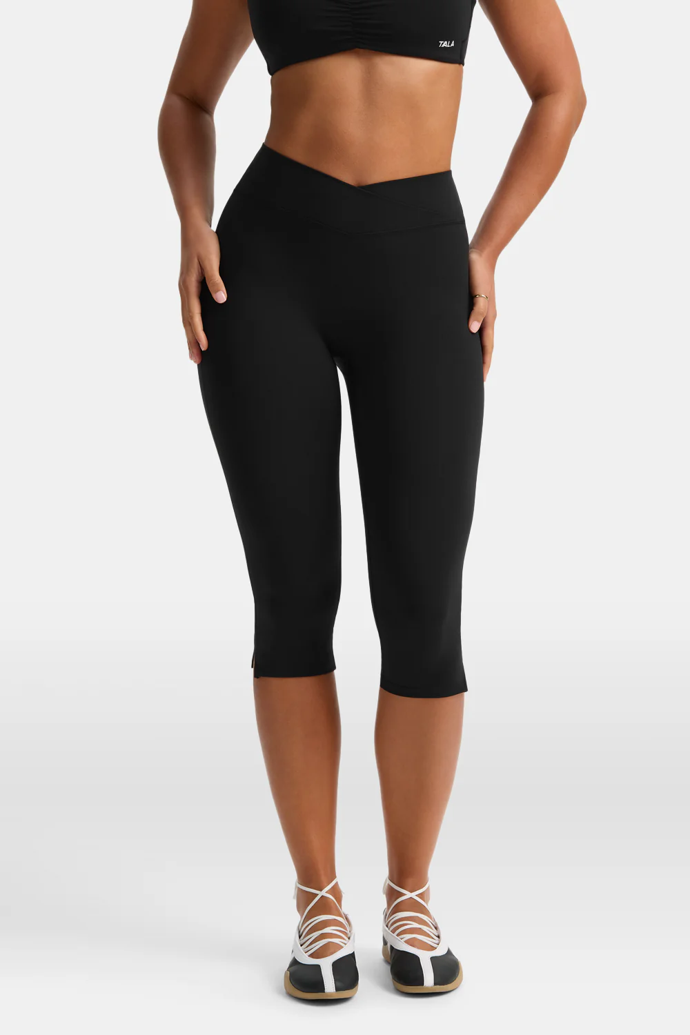 DayFlex Wrap Capri No Front Seam Legging - Shadow Black - Image 5