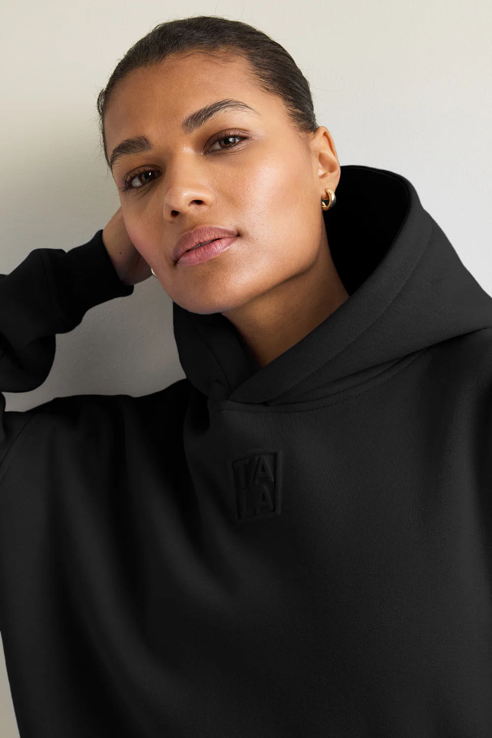 Oversized Embossed Logo Hoodie - Black - Image 5