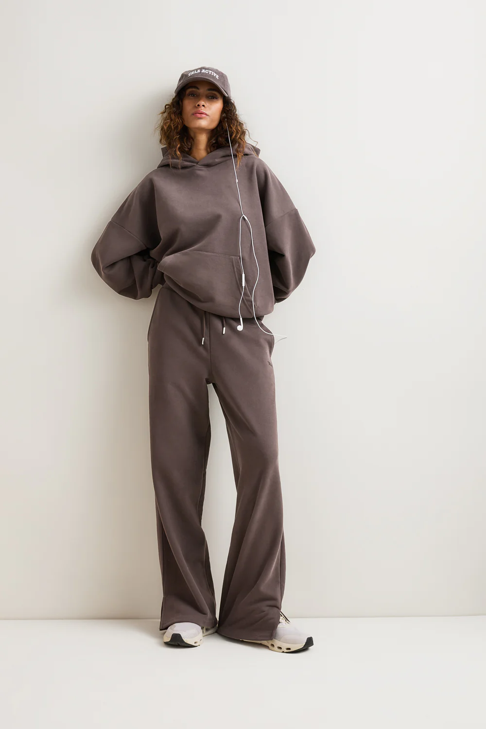 Peached Girlfriend Hoodie - Mocha Brown - Image 3