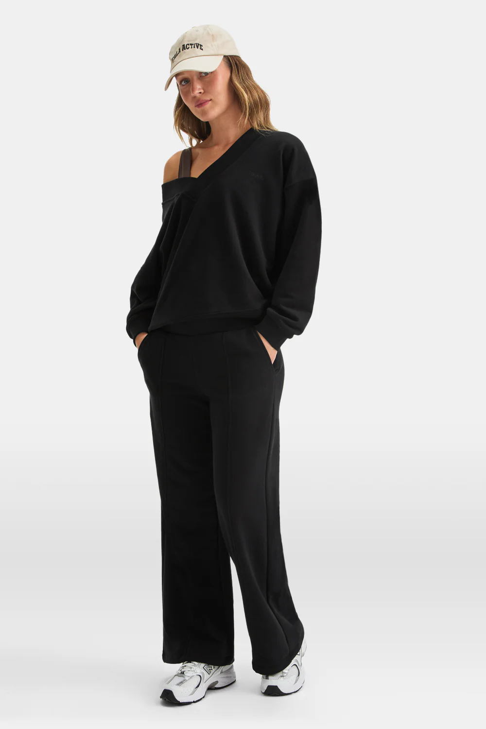 Pintuck Wide Leg Jogger - Black - Image 3