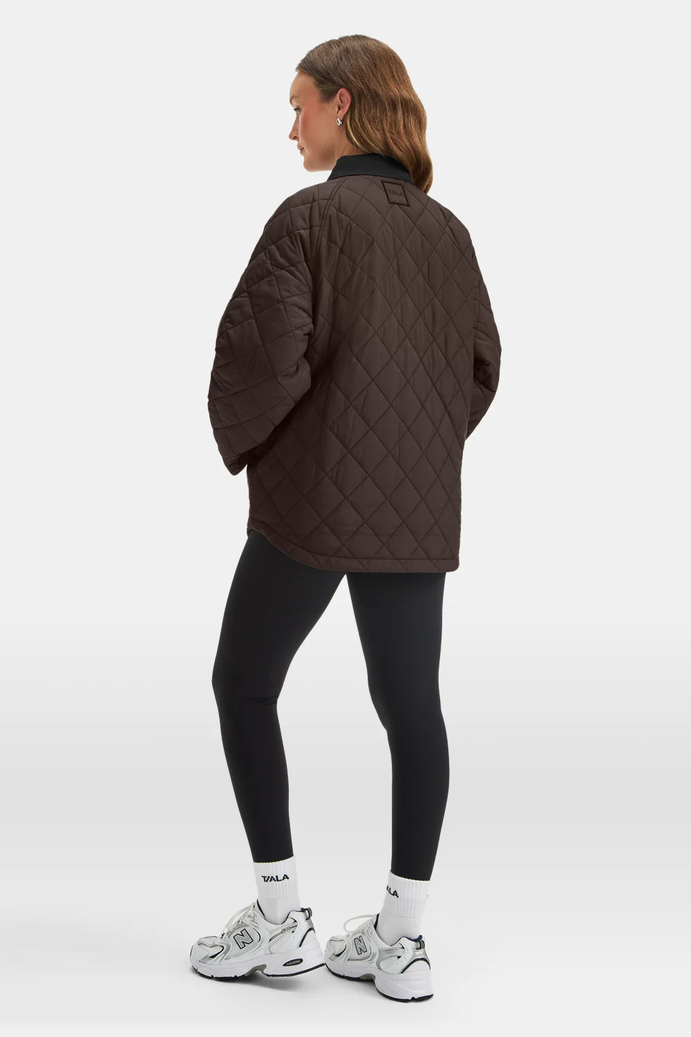 Quilted Reversible Barn Jacket - Americano / Black - Image 4