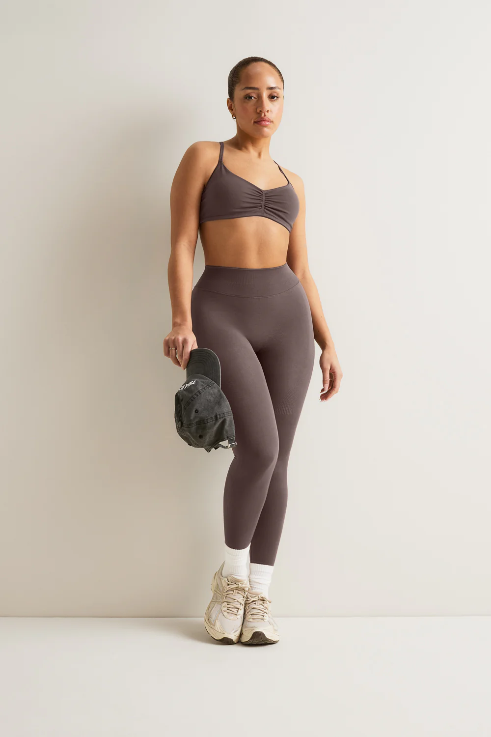 Sculpt Seamless Ruched Cross Back Sports Bra - Dark Truffle - Image 5