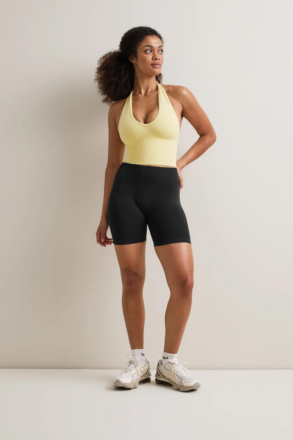 Sculpt Seamless Scrunch Shorts - Black Marl - Image 4