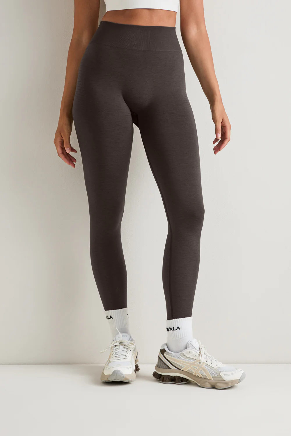 Sculpt Seamless Scrunch Legging - Espresso Brown