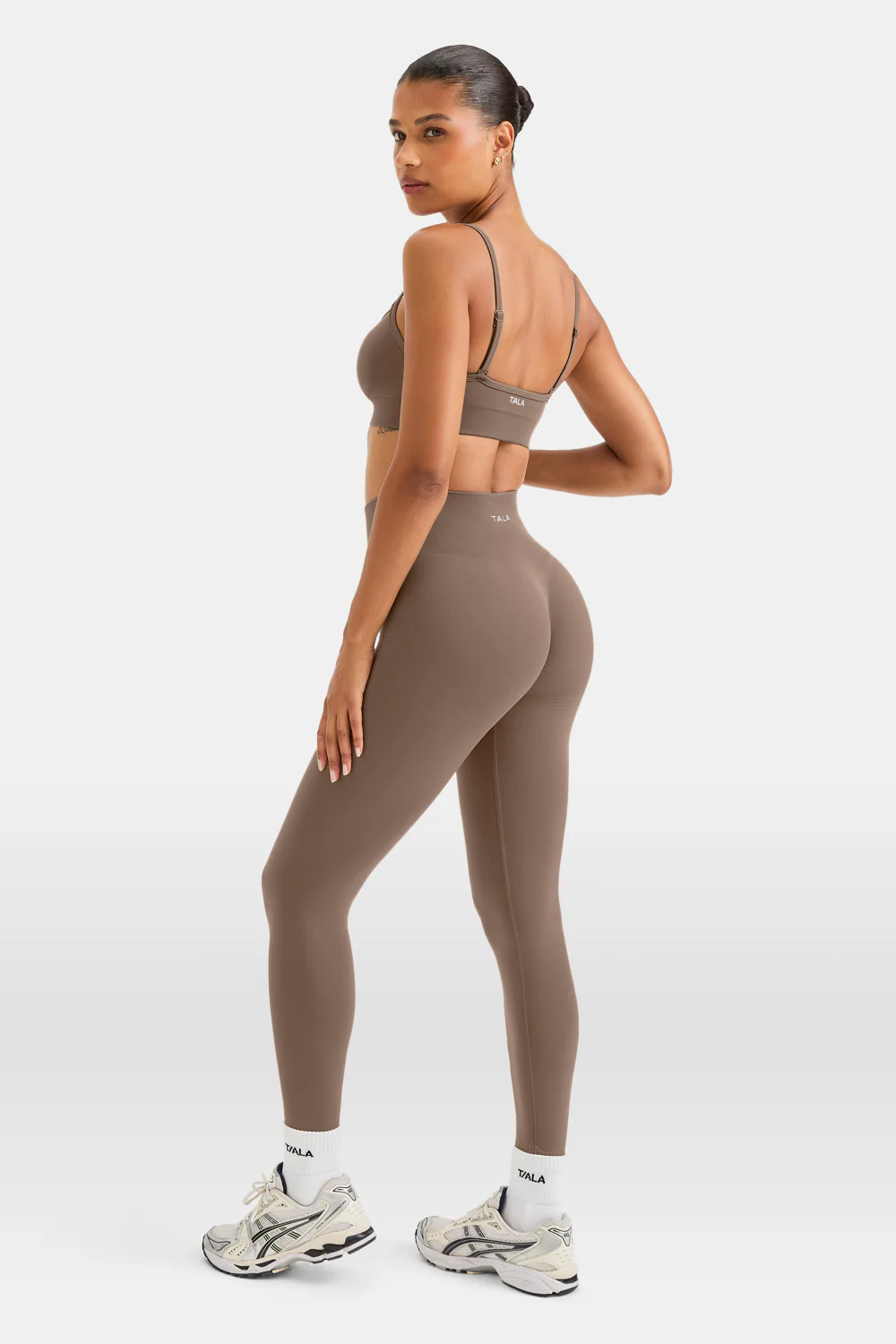 Sculpt Seamless Scrunch Legging - Taupe - Image 3