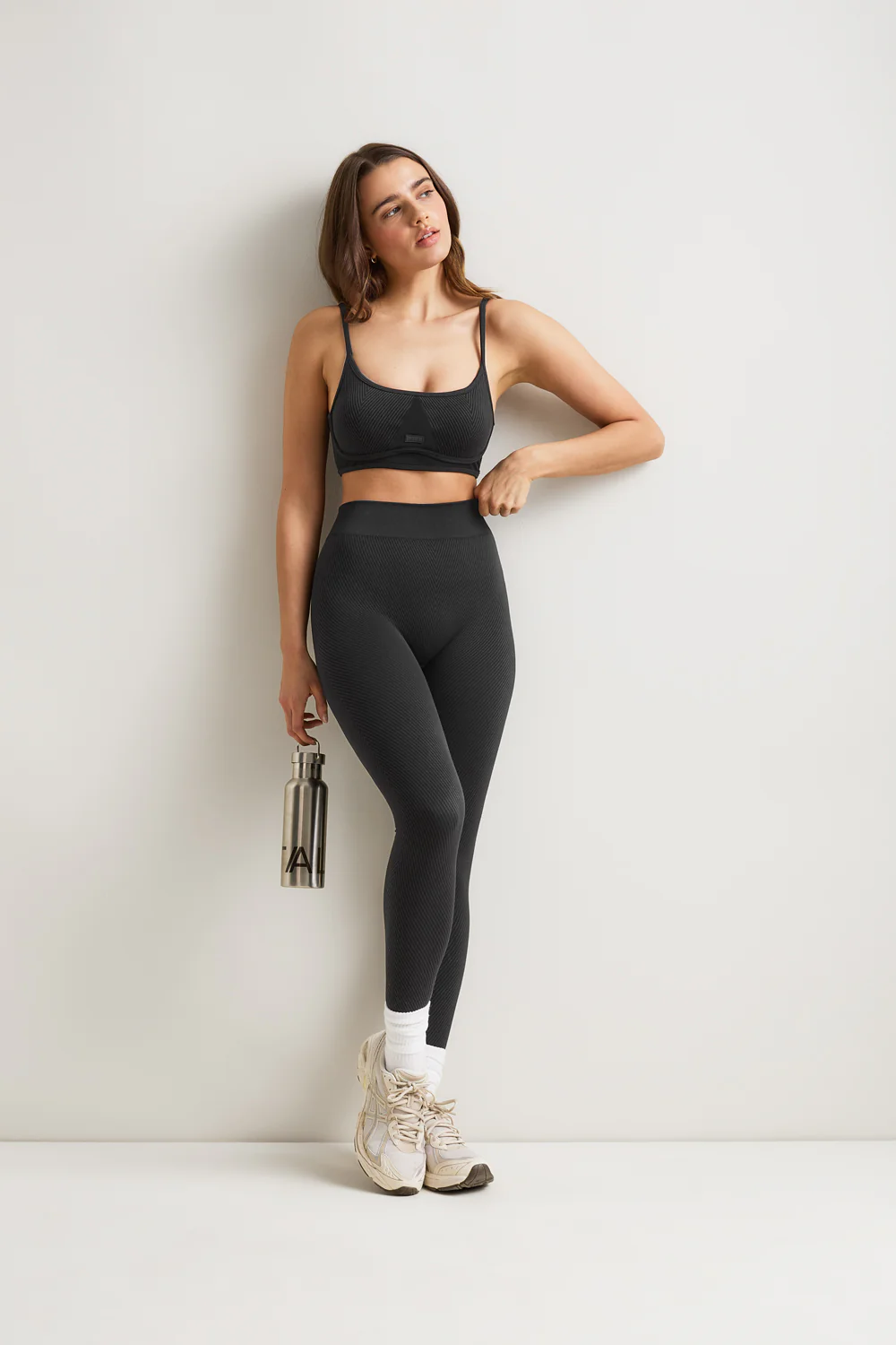 Seamless Rib Legging - Vintage Black - Image 4