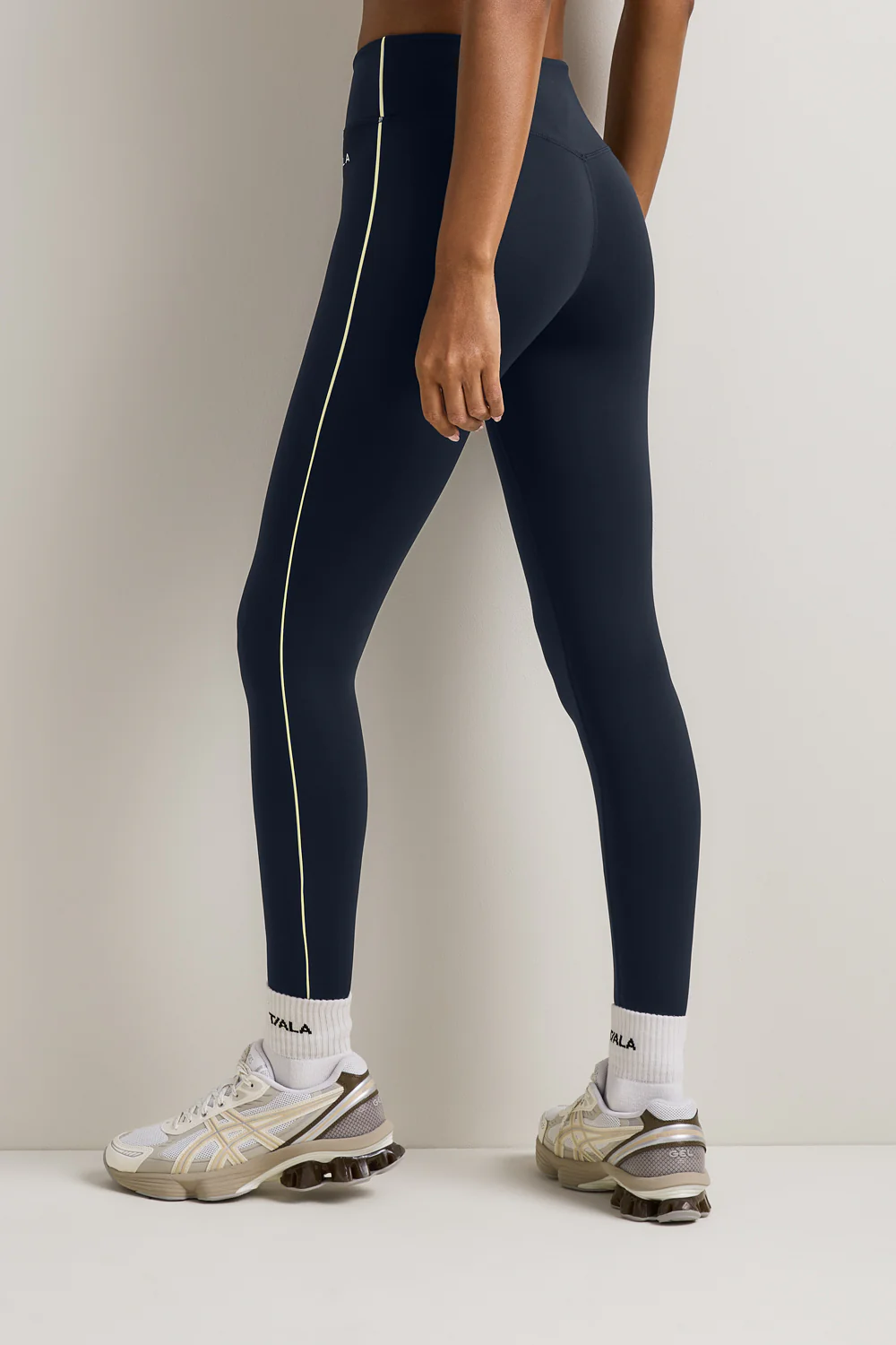SkinLuxe Contrast Piping Legging - Midnight Navy - Image 5
