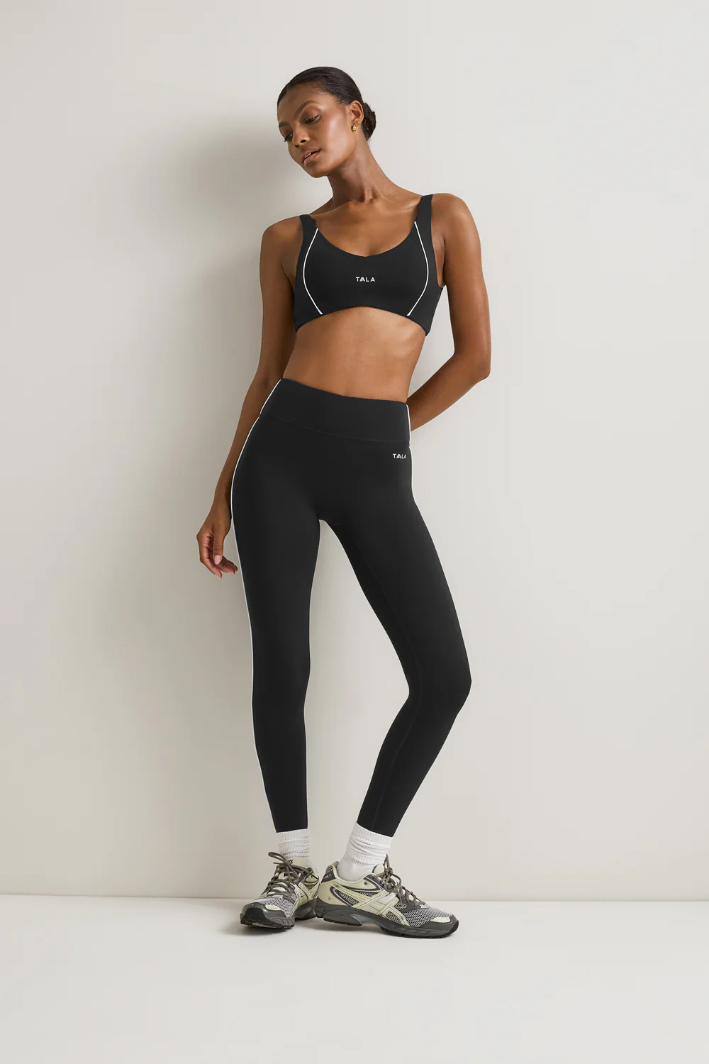 SkinLuxe Contrast Piping Legging - Shadow Black - Image 3