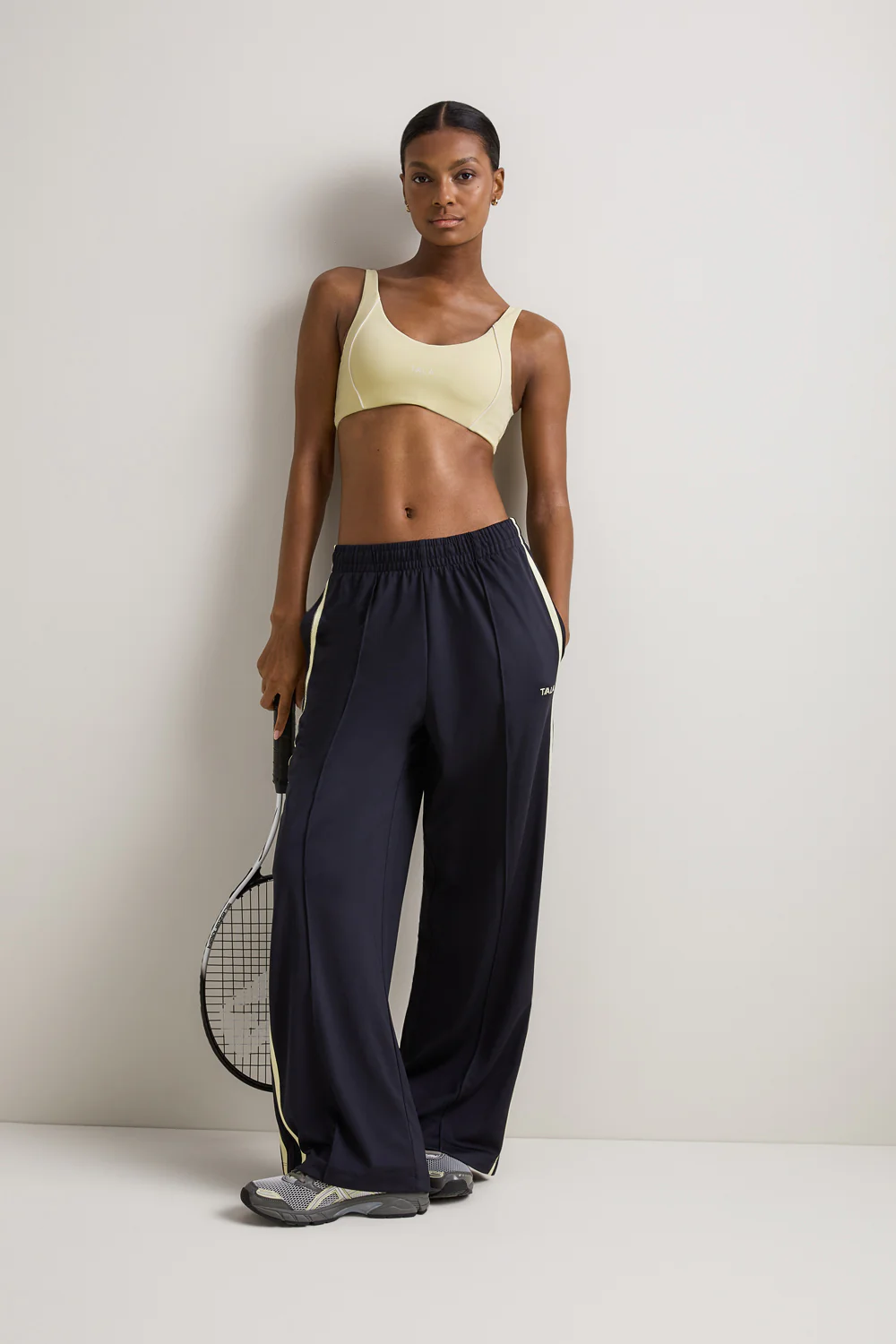 SkinLuxe Contrast Piping Sports Bra - Lemon Yellow - Image 6