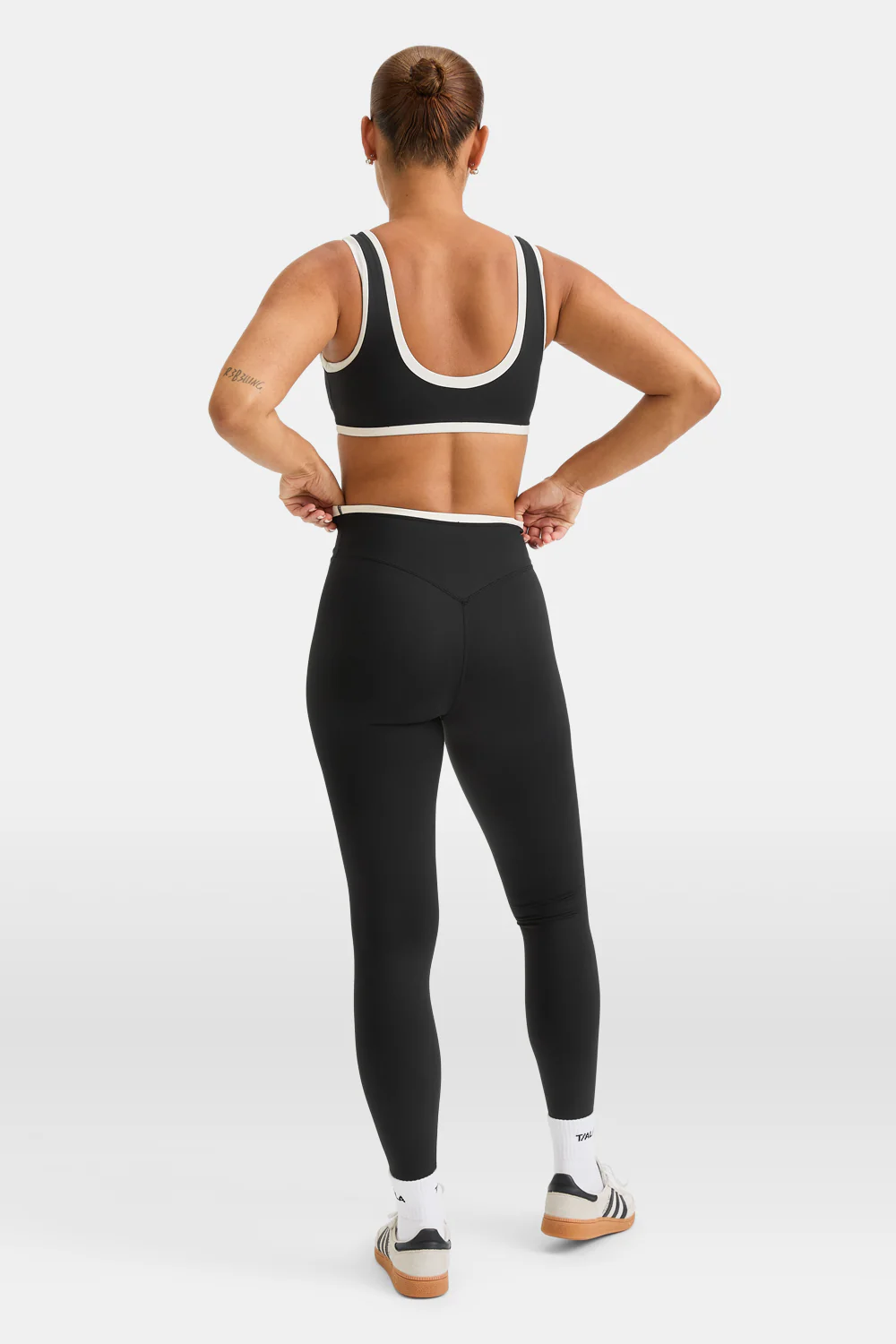 SkinLuxe Contrast Waistband Legging - Black / Ivory - Image 4