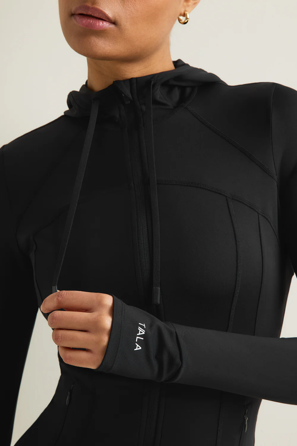 SkinLuxe Hooded Running Jacket - Black - Image 5