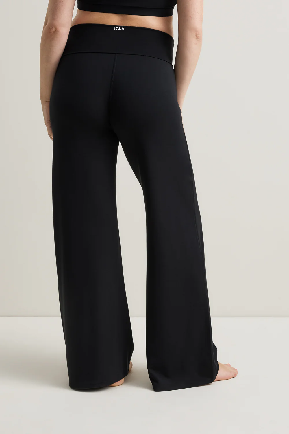 SoftSet Maternity Wide Leg Trouser - Black - Image 3