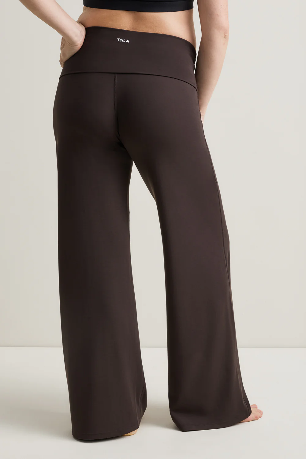 SoftSet Maternity Wide Leg Trouser - Americano - Image 3