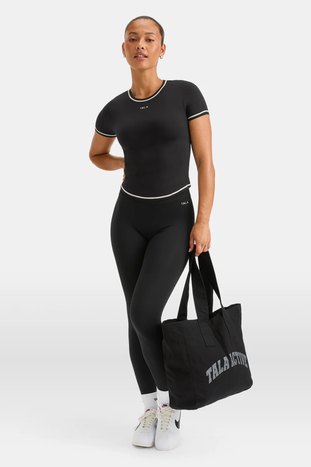 UltraLite Contrast Stitch Active T-Shirt - Black - Image 3