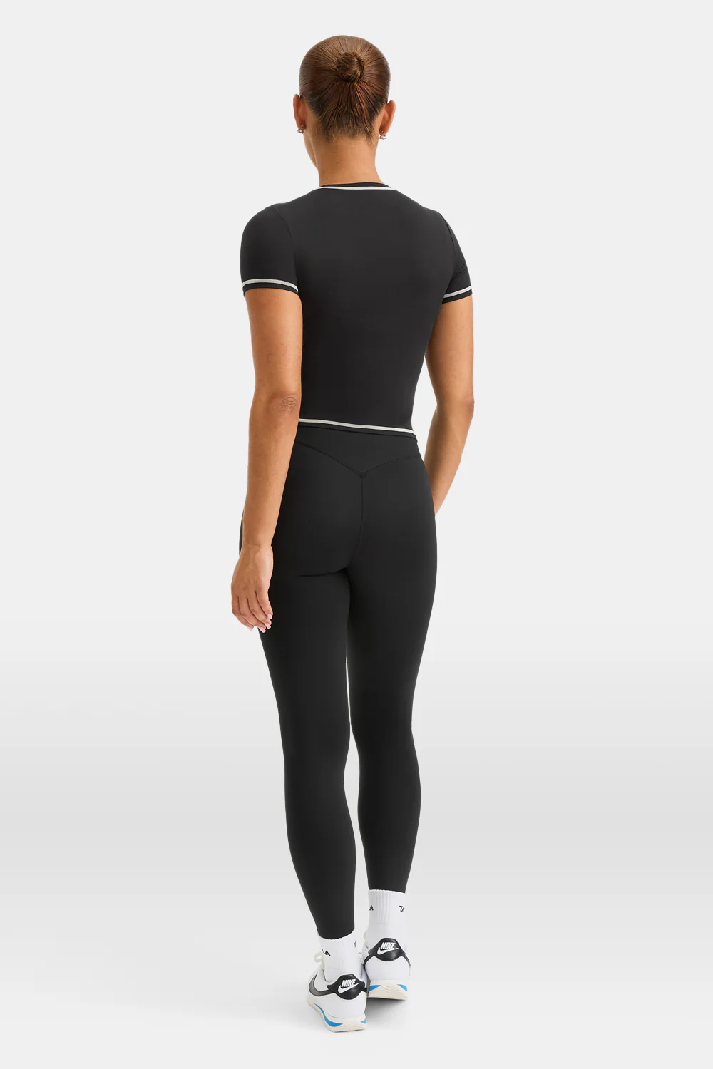 UltraLite Contrast Stitch Active T-Shirt - Black - Image 4