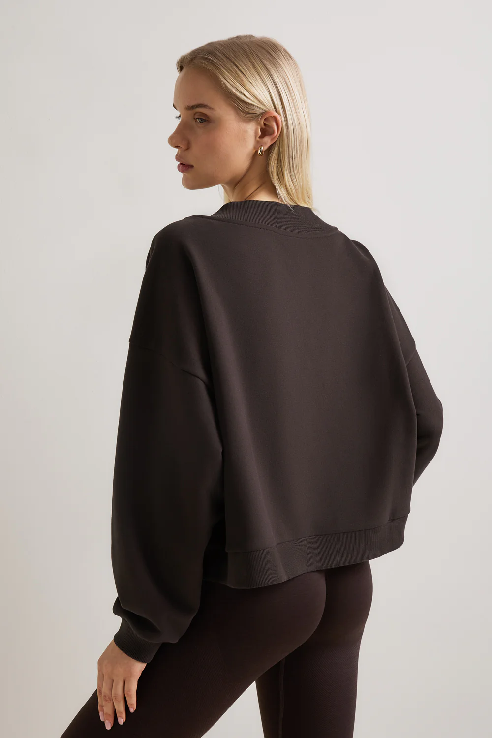V-Neck Sweatshirt - Americano - Image 4